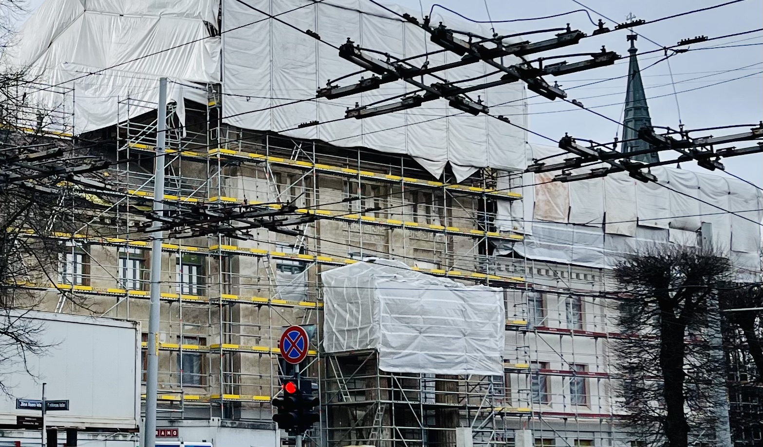What is a construction management plan?